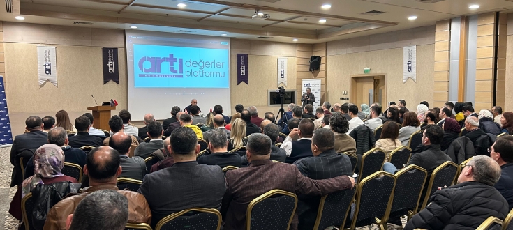 Artı Değerler Platformu Ramazan Kurtoğlu ile Söyleşi Gerçekleştirdi.